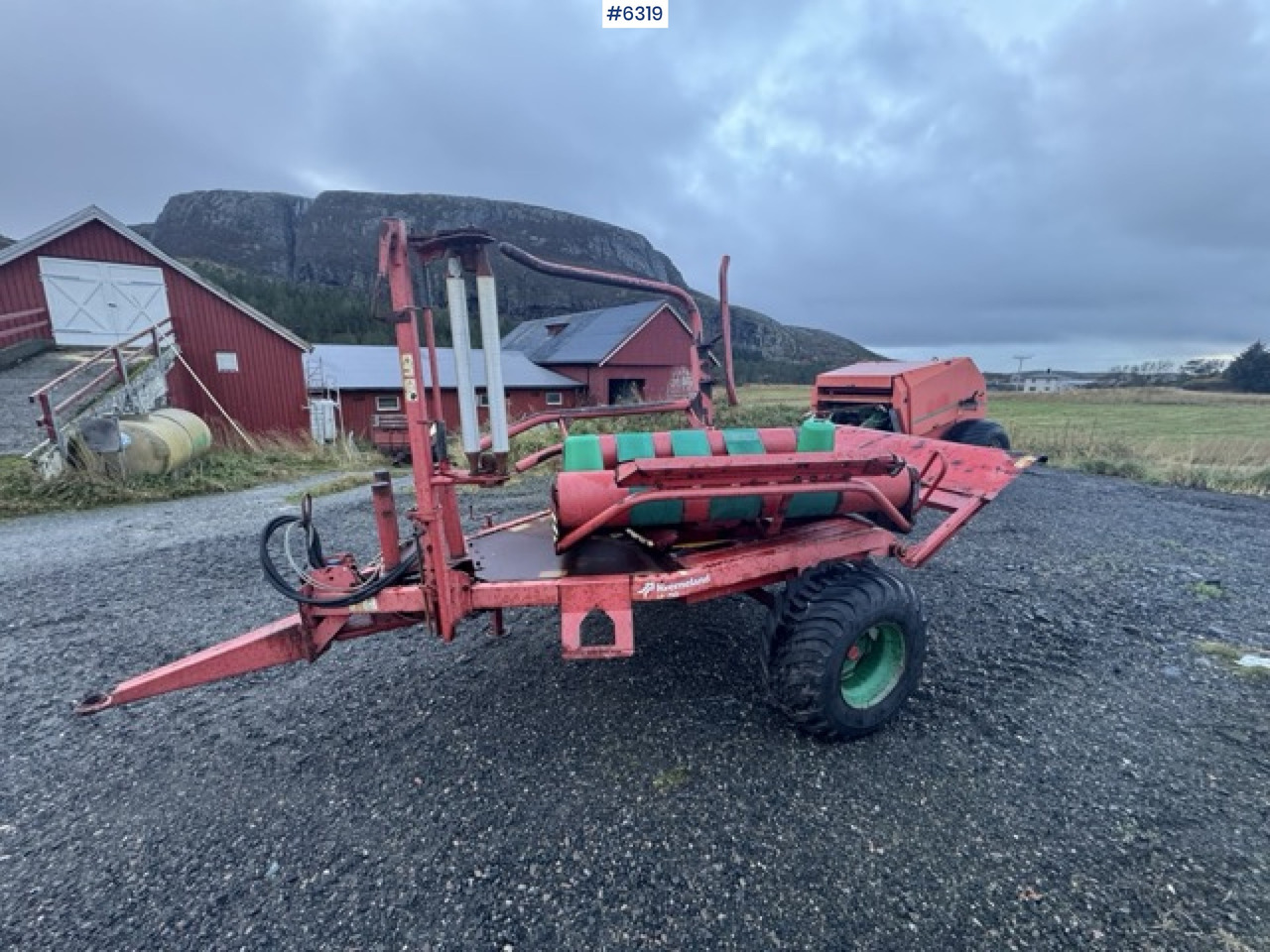 2002 Kverneland UN 7515 round bale wrapper - Kaarutusseadmed: pilt 1 2002 Kverneland UN 7515 round bale wrapper - Kaarutusseadmed: pilt 1