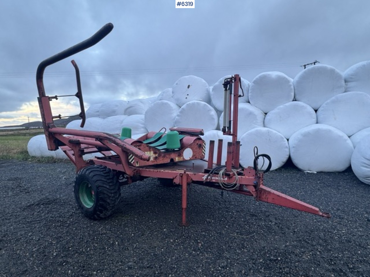 2002 Kverneland UN 7515 round bale wrapper - Kaarutusseadmed: pilt 2 2002 Kverneland UN 7515 round bale wrapper - Kaarutusseadmed: pilt 2