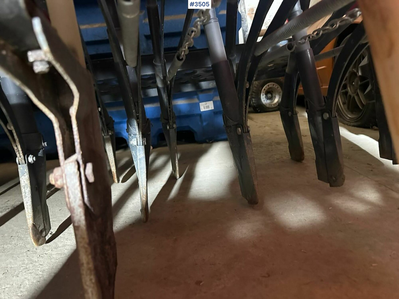 2002 Tume KL 2500 seeder - Kaarutusseadmed: pilt 3 2002 Tume KL 2500 seeder - Kaarutusseadmed: pilt 3