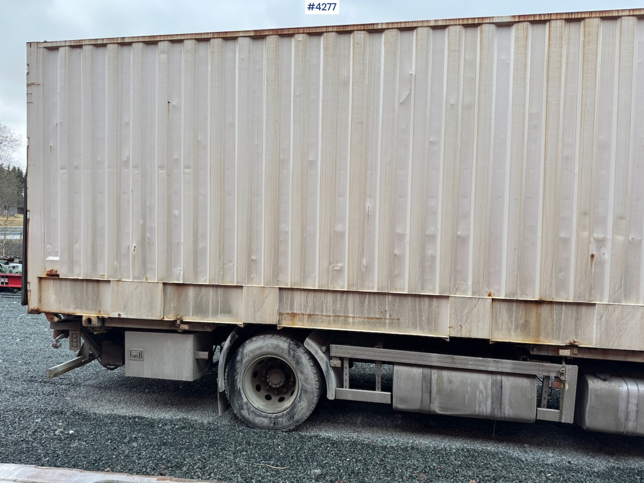 Kasti veoauto 2002 Volvo FM9 Containerchassis: pilt 7