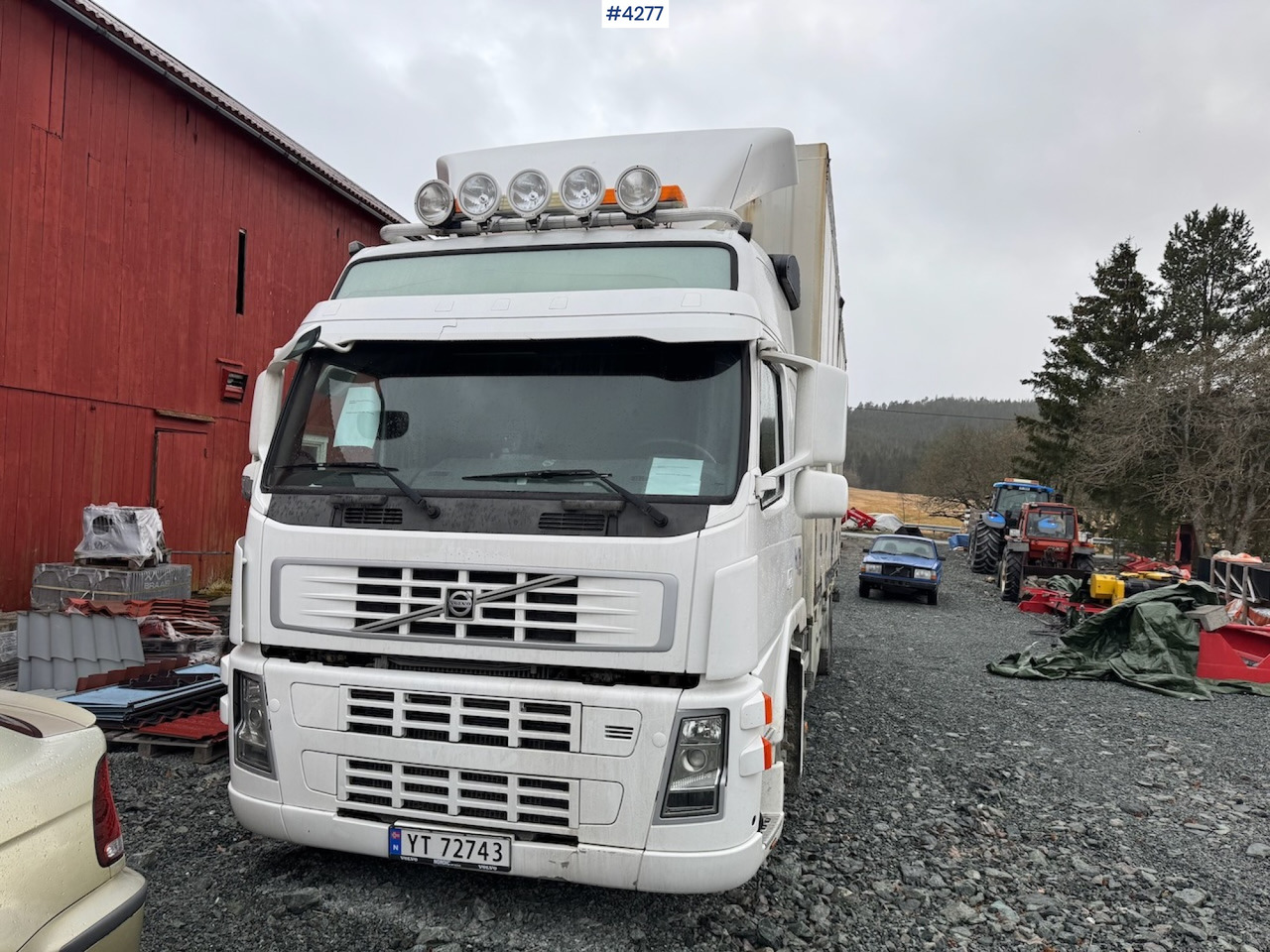 Kasti veoauto 2002 Volvo FM9 Containerchassis: pilt 11