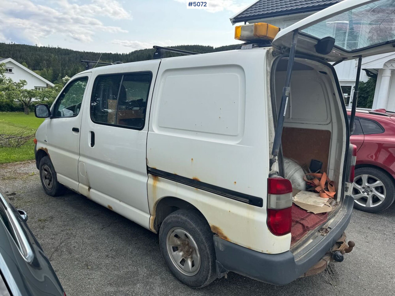 2003 Toyota Hiace 4wd - Kaubik: pilt 3 2003 Toyota Hiace 4wd - Kaubik: pilt 3