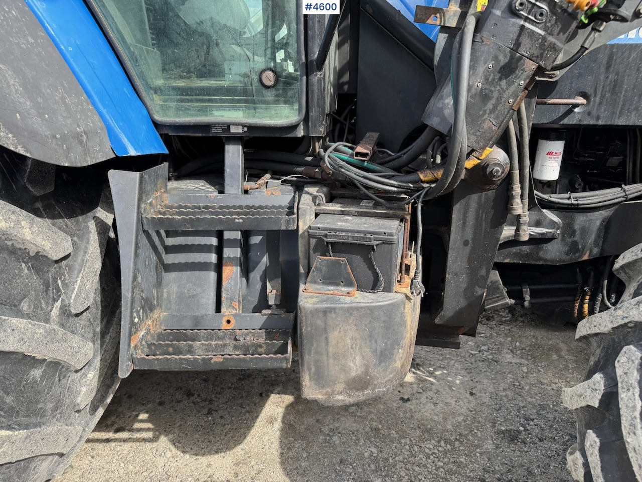 2005 New Holland TM190 w/front loader - Traktor: pilt 2 2005 New Holland TM190 w/front loader - Traktor: pilt 2