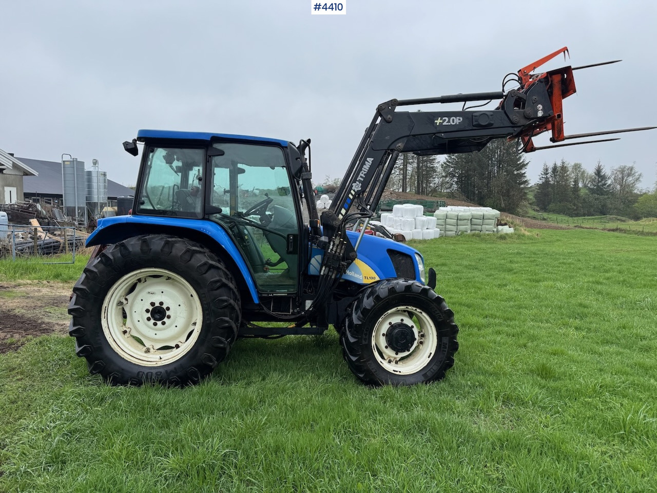 2006 New Holland TL100 A w/Front Loader. - Traktor: pilt 3 2006 New Holland TL100 A w/Front Loader. - Traktor: pilt 3