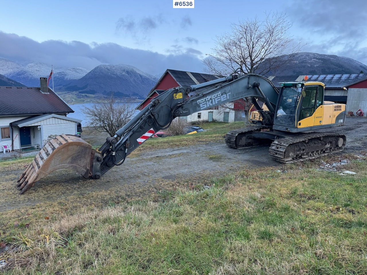 2007 Volvo EC 210 CL w/ excavator bucket and good chassis. - Ekskavaator: pilt 5 2007 Volvo EC 210 CL w/ excavator bucket and good chassis. - Ekskavaator: pilt 5