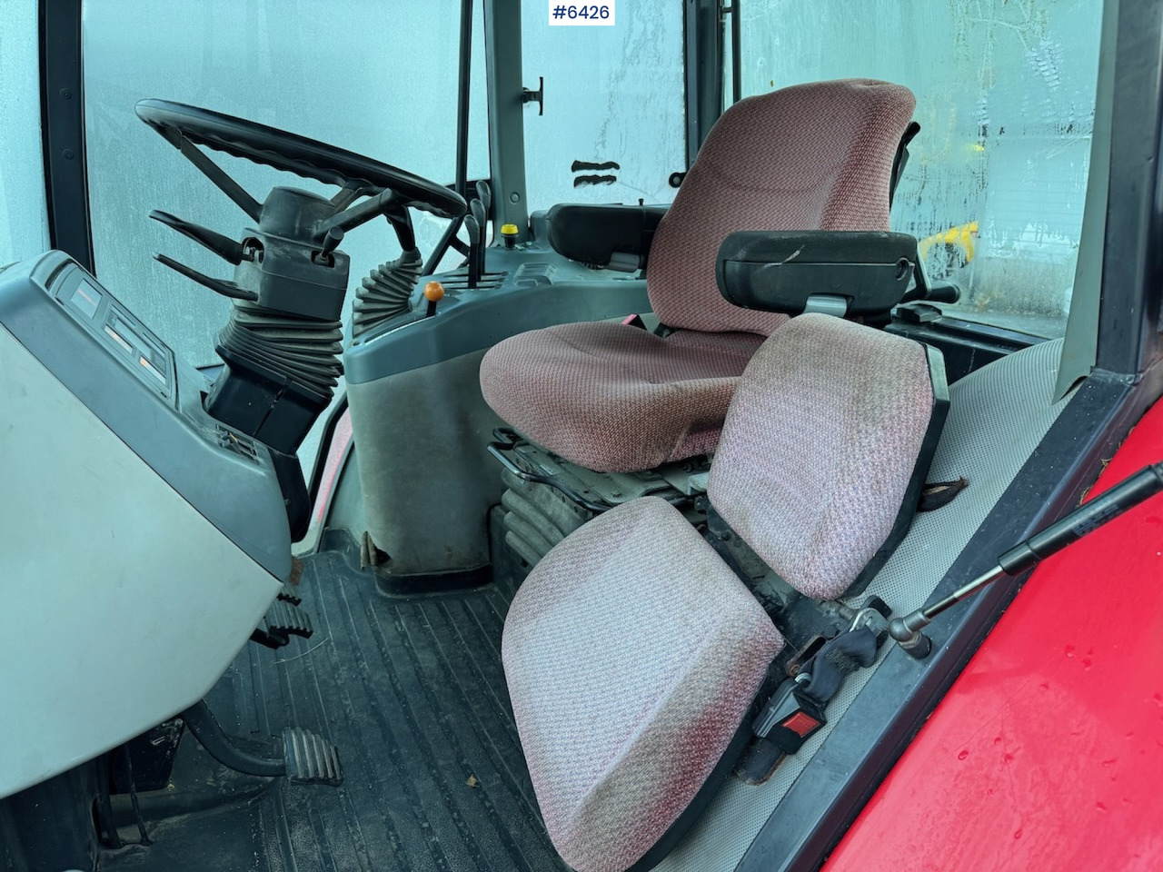 Traktor 2010 McCormick MC130 Low hours!: pilt 15