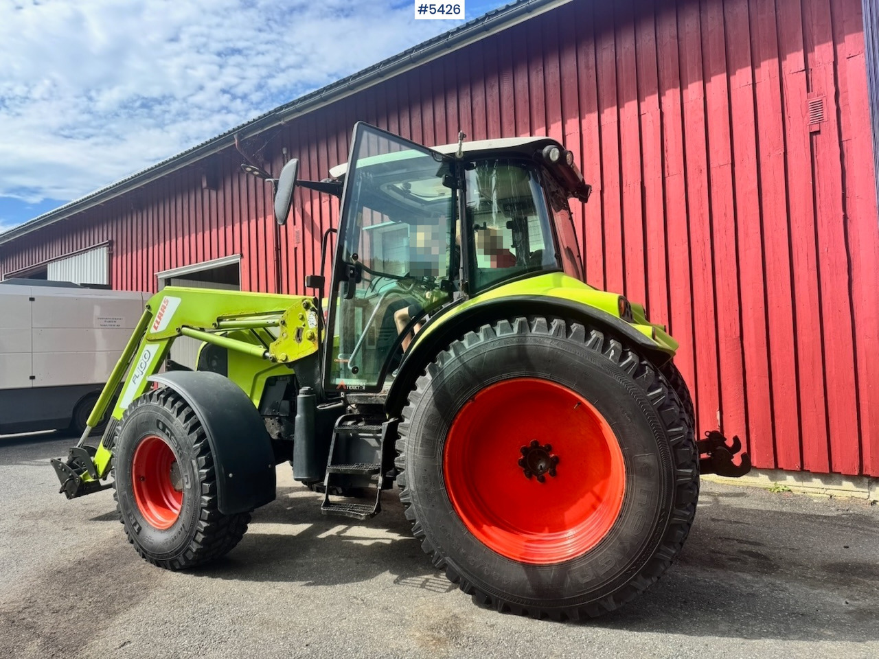 2011 Claas Arion 430 w/ Front loader and Plough. 3210 hours! - Traktor: pilt 3 2011 Claas Arion 430 w/ Front loader and Plough. 3210 hours! - Traktor: pilt 3