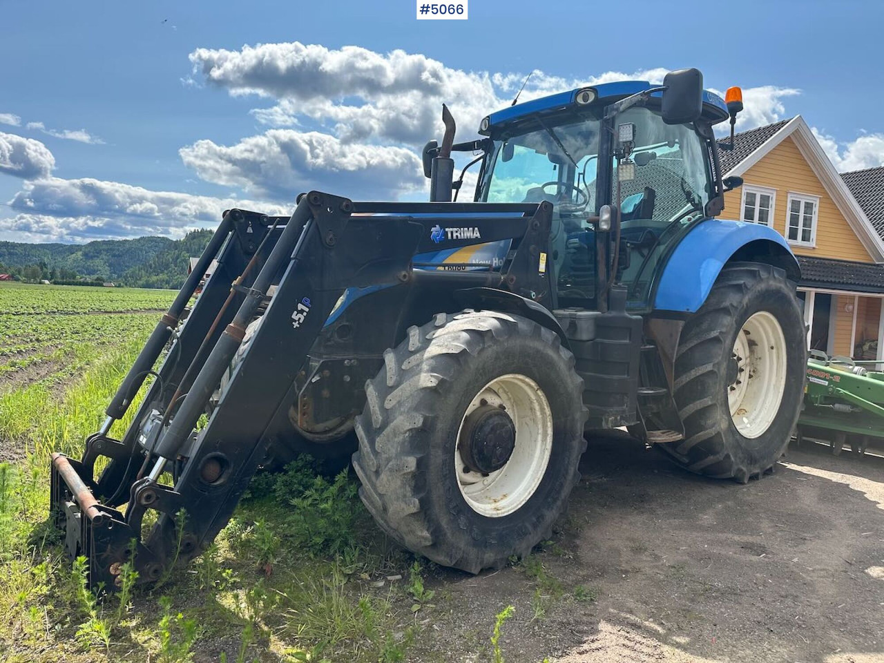 2011 New Holland T6080 w/ trima +5.1p - Traktor: pilt 1 2011 New Holland T6080 w/ trima +5.1p - Traktor: pilt 1