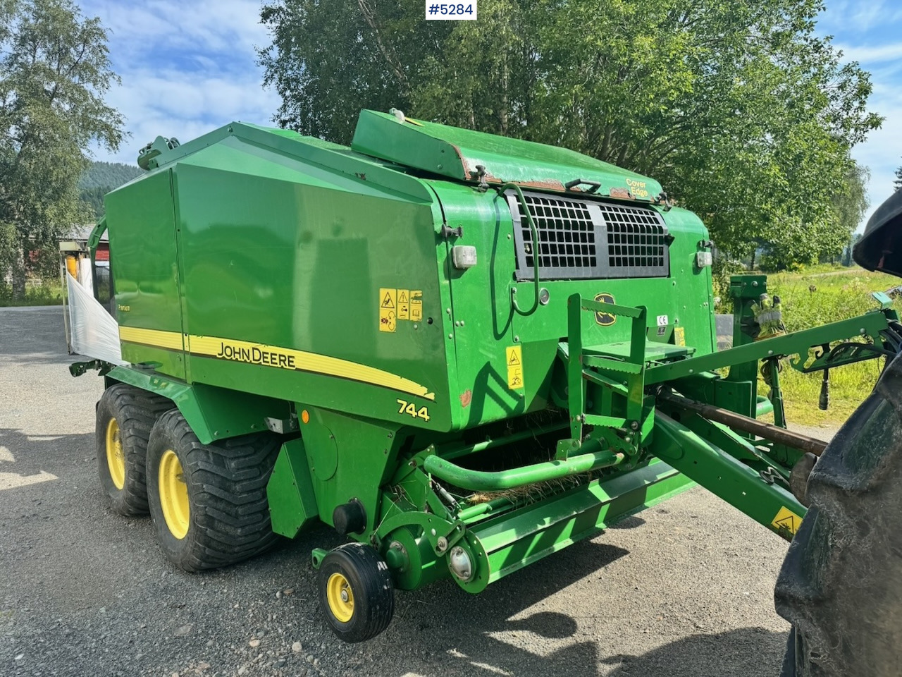 2012 John Deere 744 Combi baler. - Kaarutusseadmed: pilt 1 2012 John Deere 744 Combi baler. - Kaarutusseadmed: pilt 1