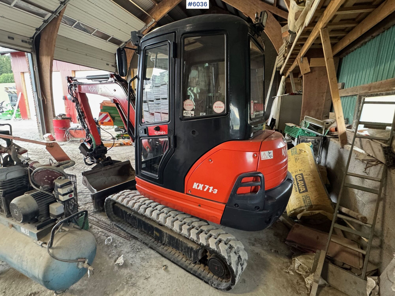 2013 Kubota kx71-3 w/ Rotor tilt, gravel bucket and sanding bucket! - Ekskavaator: pilt 3 2013 Kubota kx71-3 w/ Rotor tilt, gravel bucket and sanding bucket! - Ekskavaator: pilt 3