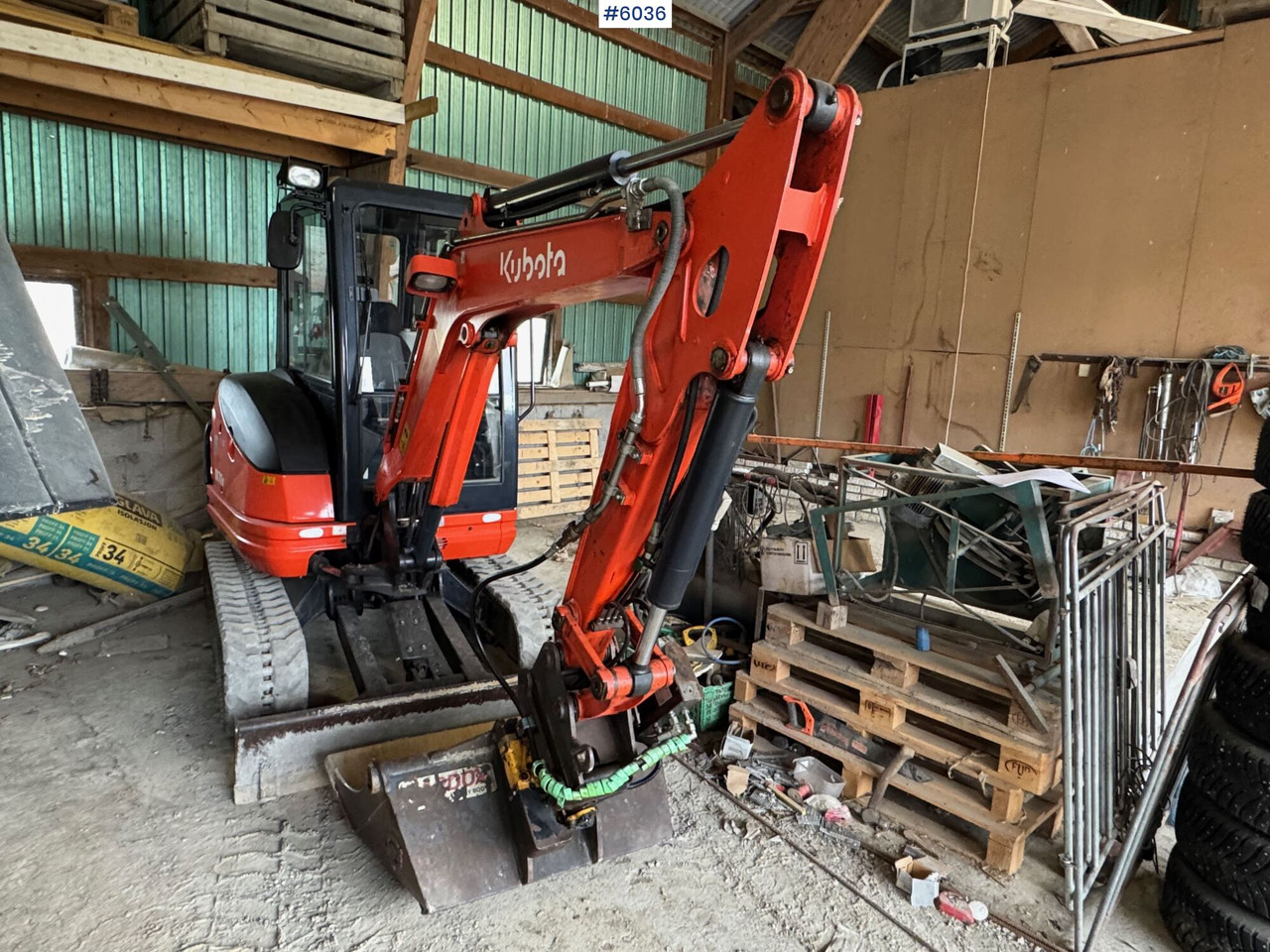 2013 Kubota kx71-3 w/ Rotor tilt, gravel bucket and sanding bucket! - Ekskavaator: pilt 1 2013 Kubota kx71-3 w/ Rotor tilt, gravel bucket and sanding bucket! - Ekskavaator: pilt 1