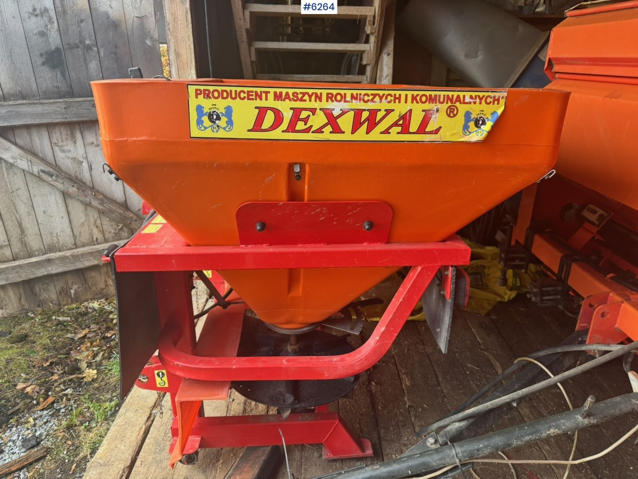 2015 Dexwal Tornado fertilizer spreader - Väetiselaoturid: pilt 2 2015 Dexwal Tornado fertilizer spreader - Väetiselaoturid: pilt 2