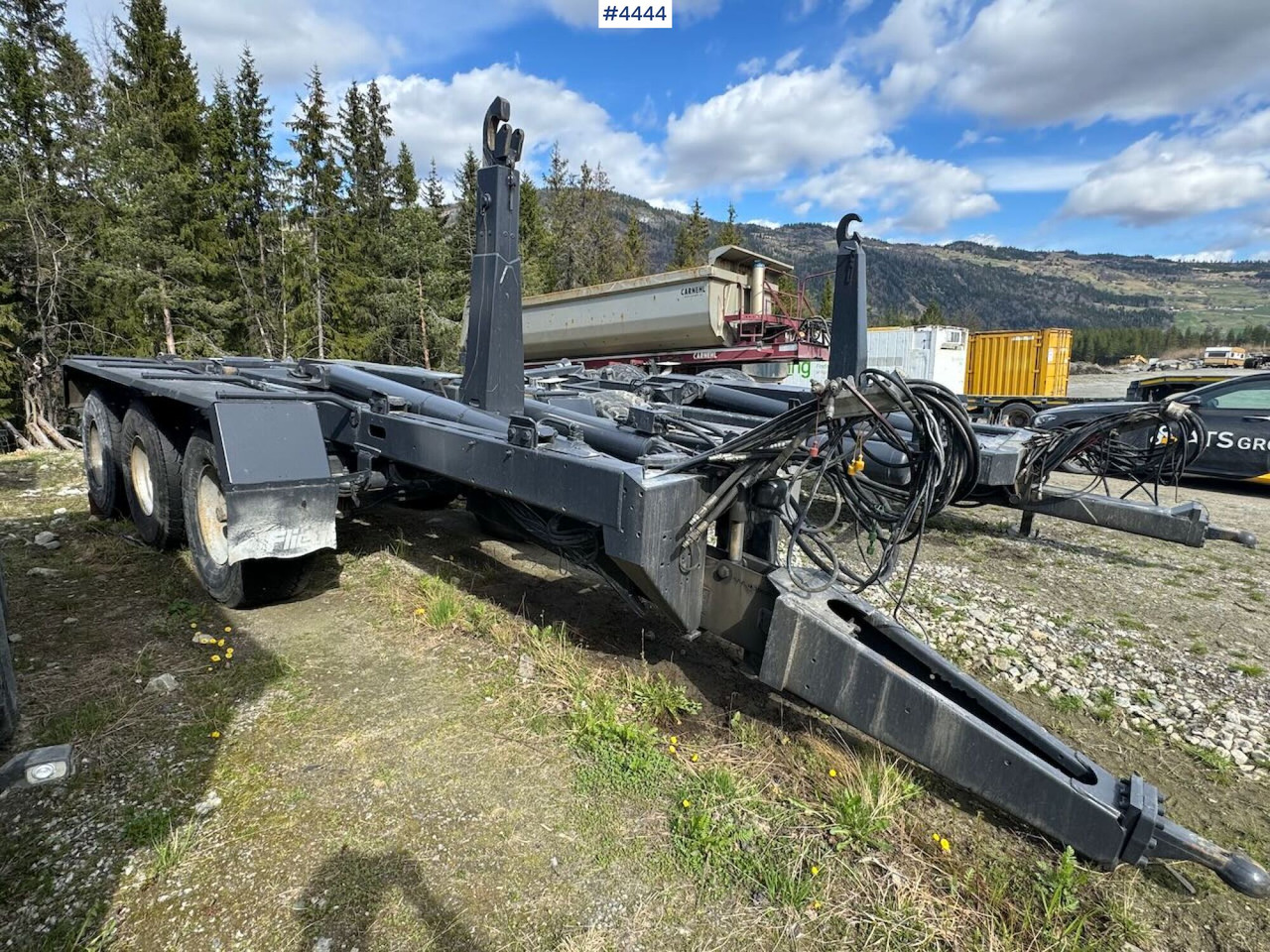 2015 Fliegl hook trailer - Madal platvorm järelhaagis: pilt 4 2015 Fliegl hook trailer - Madal platvorm järelhaagis: pilt 4