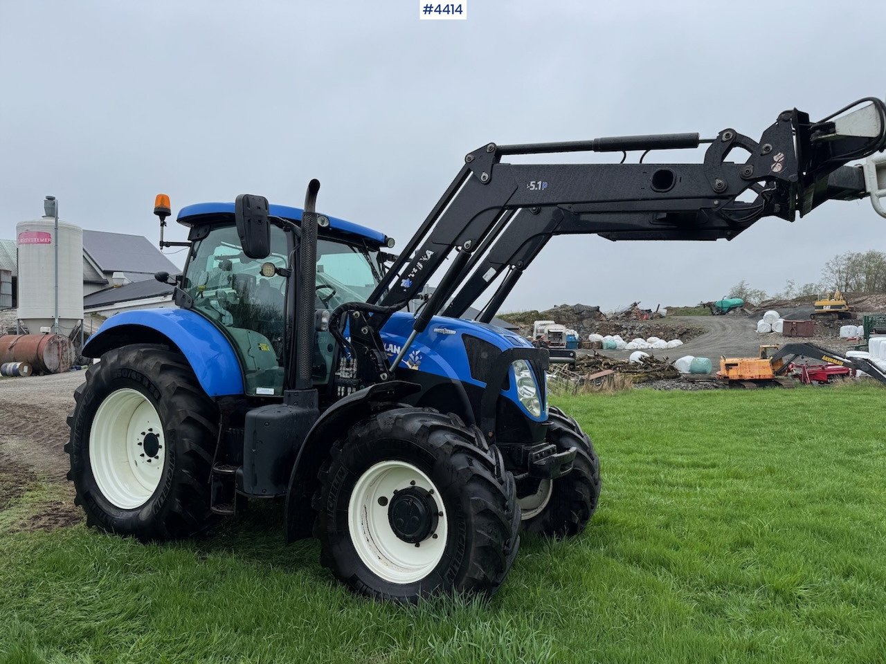 2015 New Holland T7.185 Auto Command w/Front Loader - Traktor: pilt 1 2015 New Holland T7.185 Auto Command w/Front Loader - Traktor: pilt 1