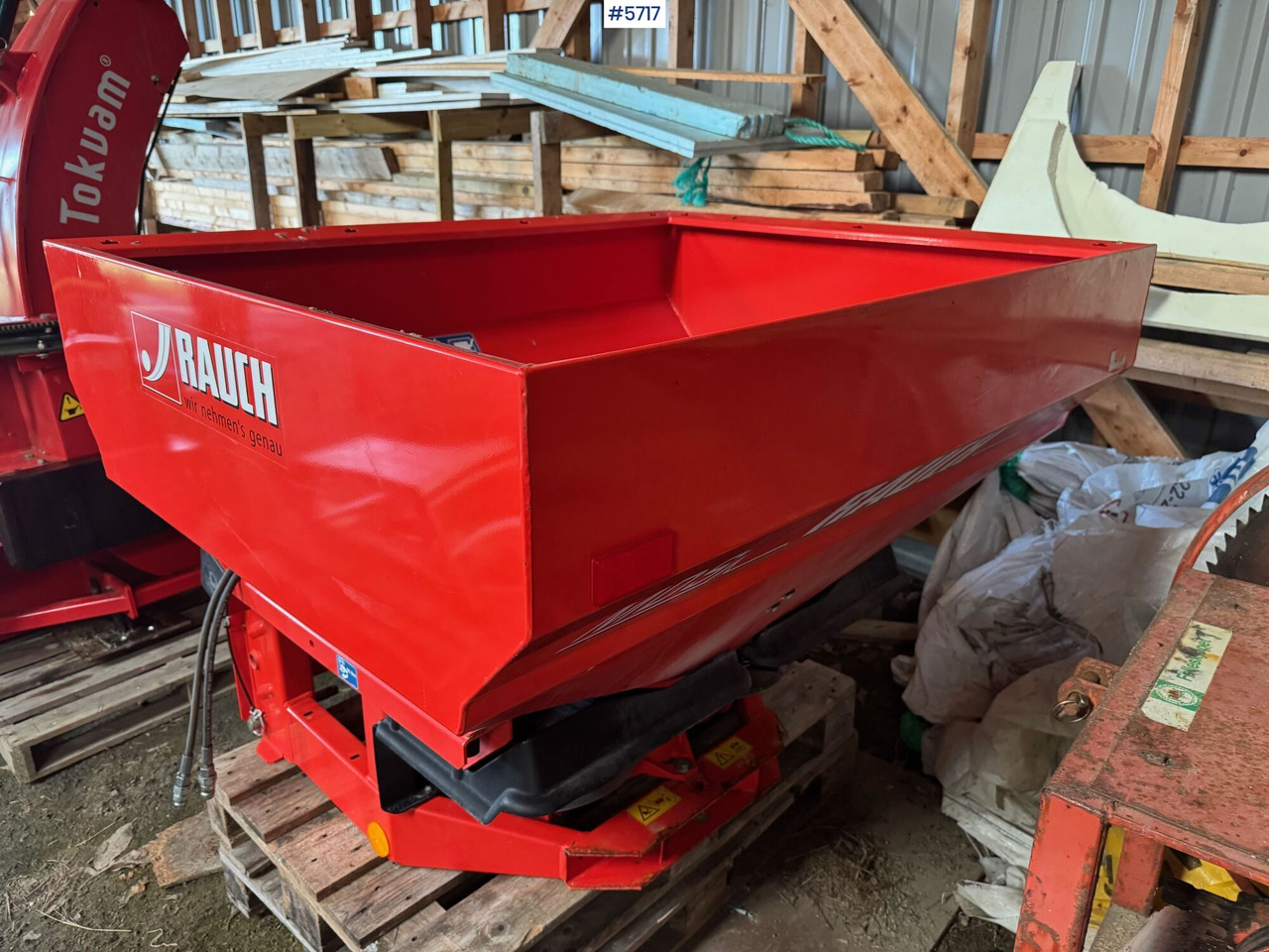 2015 RAUCH MDS 12.1 Fertiliser Spreader - Väetiselaoturid: pilt 1 2015 RAUCH MDS 12.1 Fertiliser Spreader - Väetiselaoturid: pilt 1