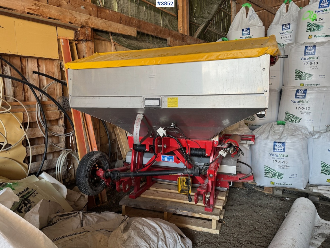 2016 Bredal F2RF fertilizer spreader - Väetiselaoturid: pilt 1 2016 Bredal F2RF fertilizer spreader - Väetiselaoturid: pilt 1