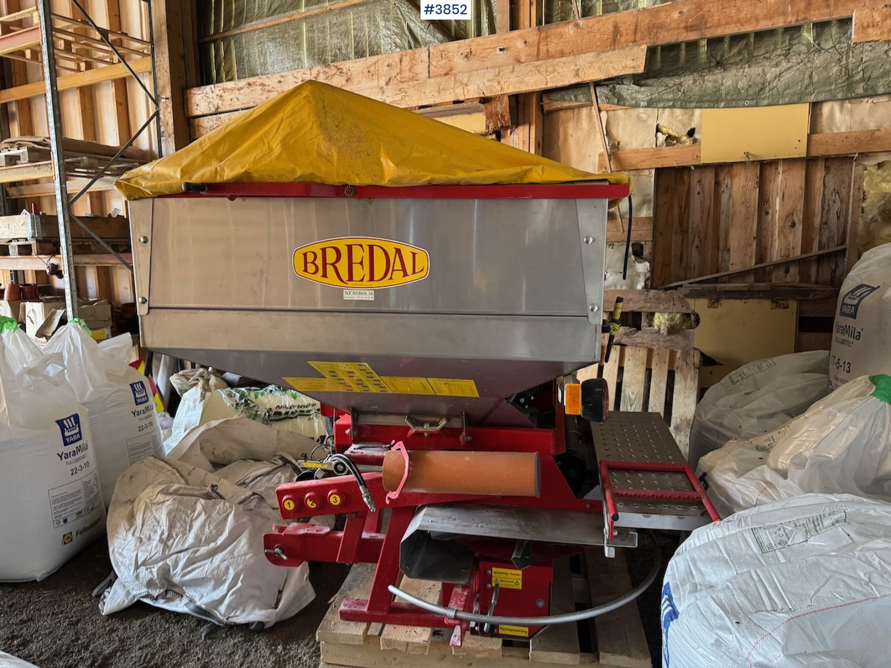 2016 Bredal F2RF fertilizer spreader - Väetiselaoturid: pilt 4 2016 Bredal F2RF fertilizer spreader - Väetiselaoturid: pilt 4