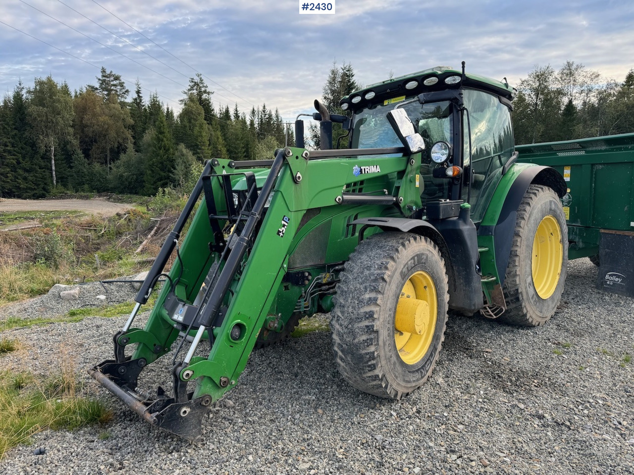 2016 John Deere 6155R w/ Trima front loader - Traktor: pilt 1 2016 John Deere 6155R w/ Trima front loader - Traktor: pilt 1