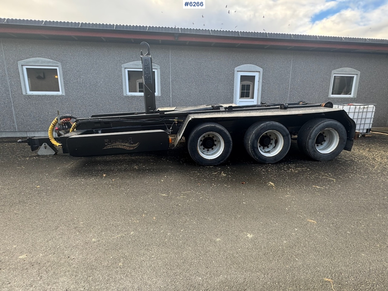 2018 MCM 3 axle tractor-container trailer w/ hook - Põllutöö järelhaagis: pilt 2 2018 MCM 3 axle tractor-container trailer w/ hook - Põllutöö järelhaagis: pilt 2
