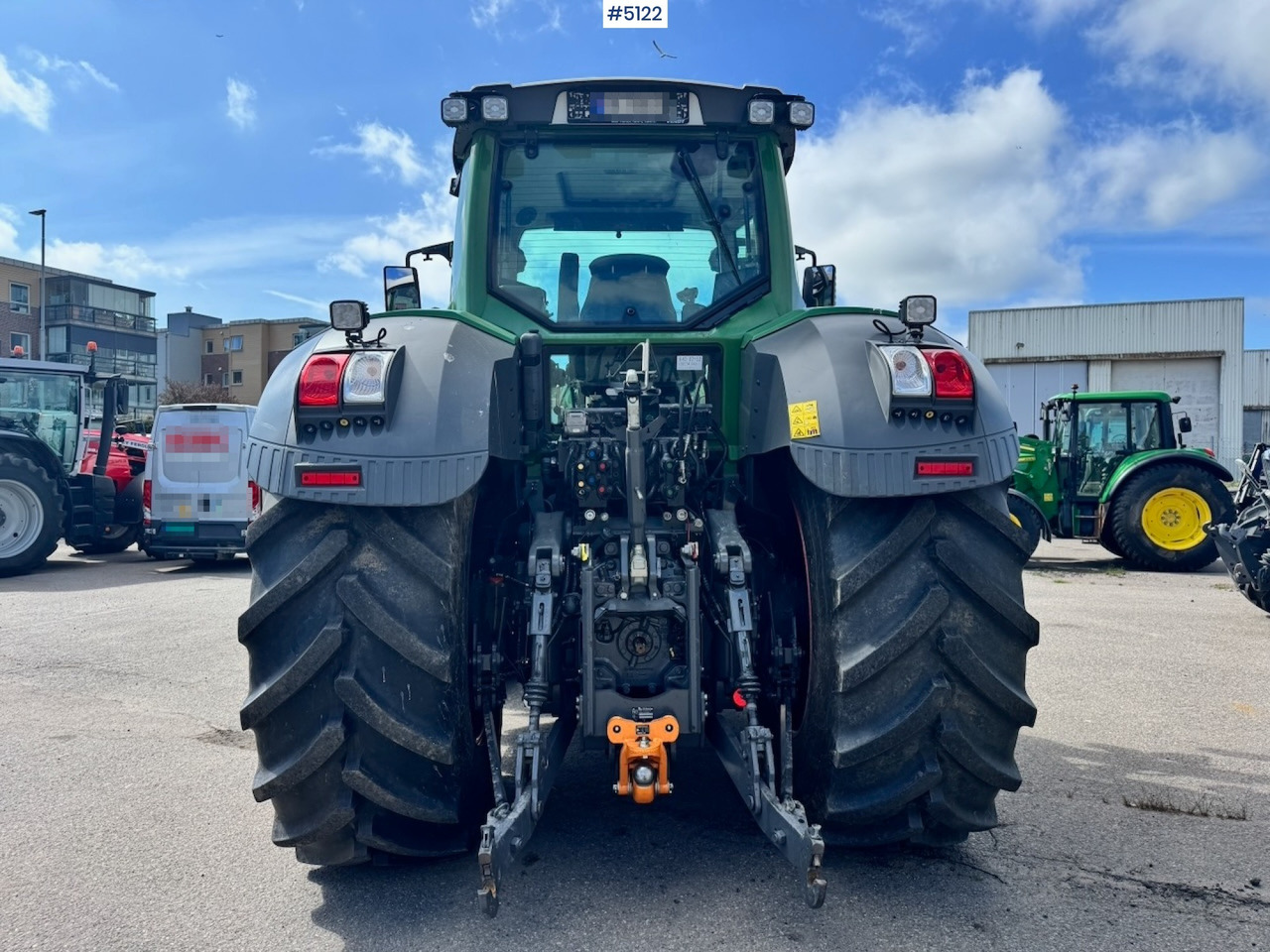 2019 Fendt 828 Vario w/ Front hydraulics and Front PTO. - Traktor: pilt 5 2019 Fendt 828 Vario w/ Front hydraulics and Front PTO. - Traktor: pilt 5