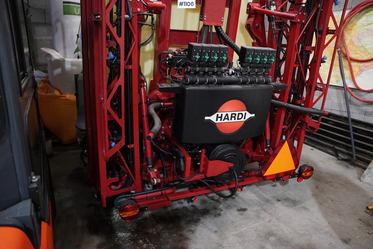 2021 Hardi Mega 1500 Field sprayer - Traktorilt tõusev pritsija: pilt 3 2021 Hardi Mega 1500 Field sprayer - Traktorilt tõusev pritsija: pilt 3