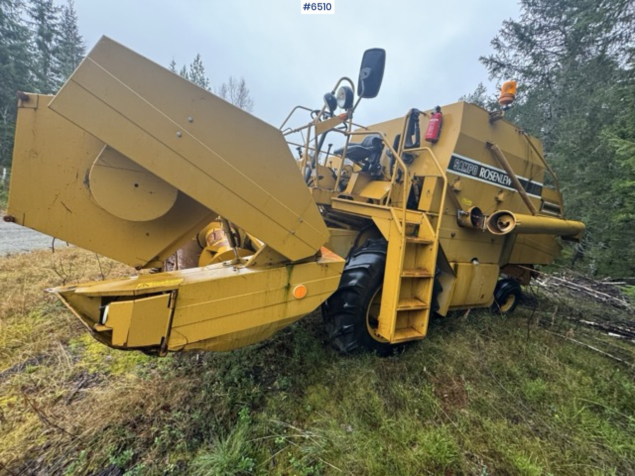 Approx. 1985 Sampo Rosenlew 500 combine harvester - Kombain: pilt 1 Approx. 1985 Sampo Rosenlew 500 combine harvester - Kombain: pilt 1