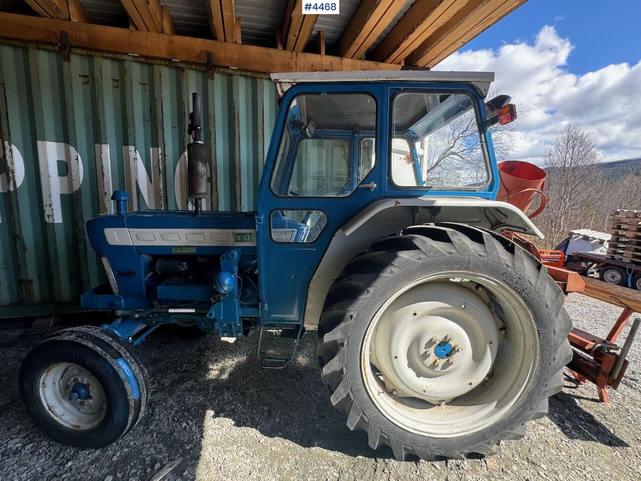Ford 4000 4x2 - approx. 1970 model - Traktor: pilt 3 Ford 4000 4x2 - approx. 1970 model - Traktor: pilt 3