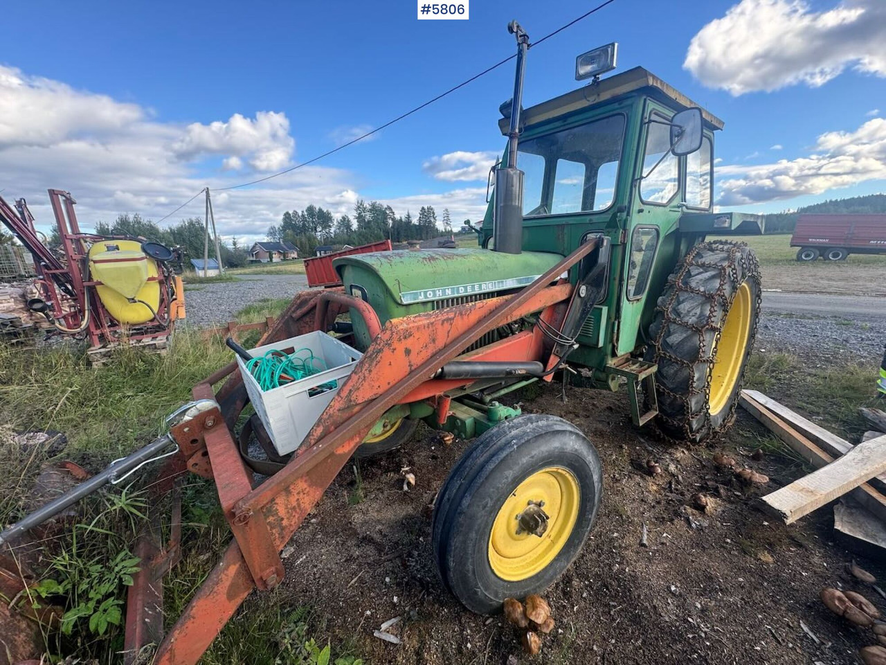 John Deere 2130 - Traktor: pilt 2 John Deere 2130 - Traktor: pilt 2