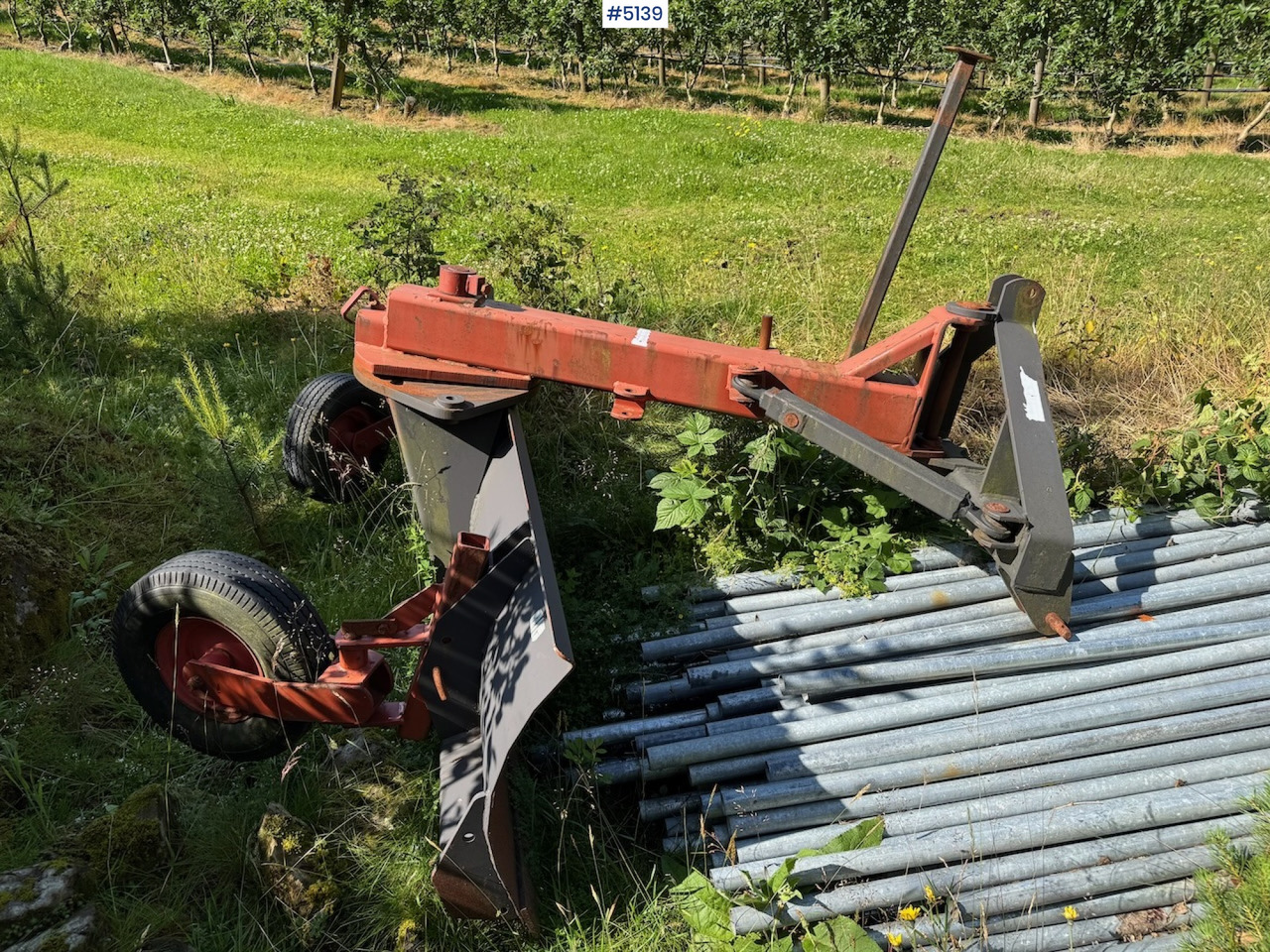 1998 Dalen plowshares - Kommunaal-/ Erisõiduk: pilt 5 1998 Dalen plowshares - Kommunaal-/ Erisõiduk: pilt 5