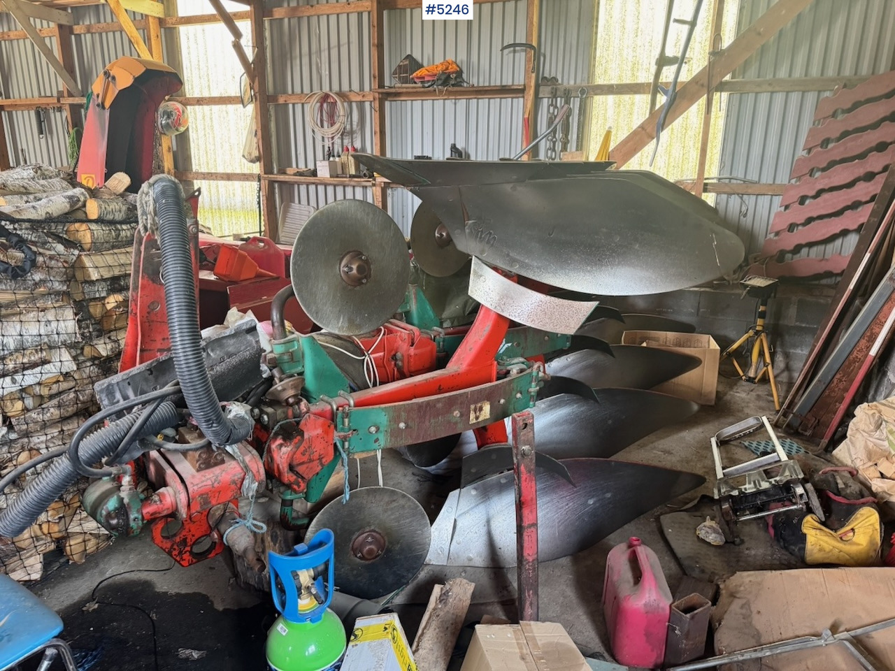 Kverneland 160-8 4-blade Reversible Plough - Maaharimisseadmed: pilt 2 Kverneland 160-8 4-blade Reversible Plough - Maaharimisseadmed: pilt 2