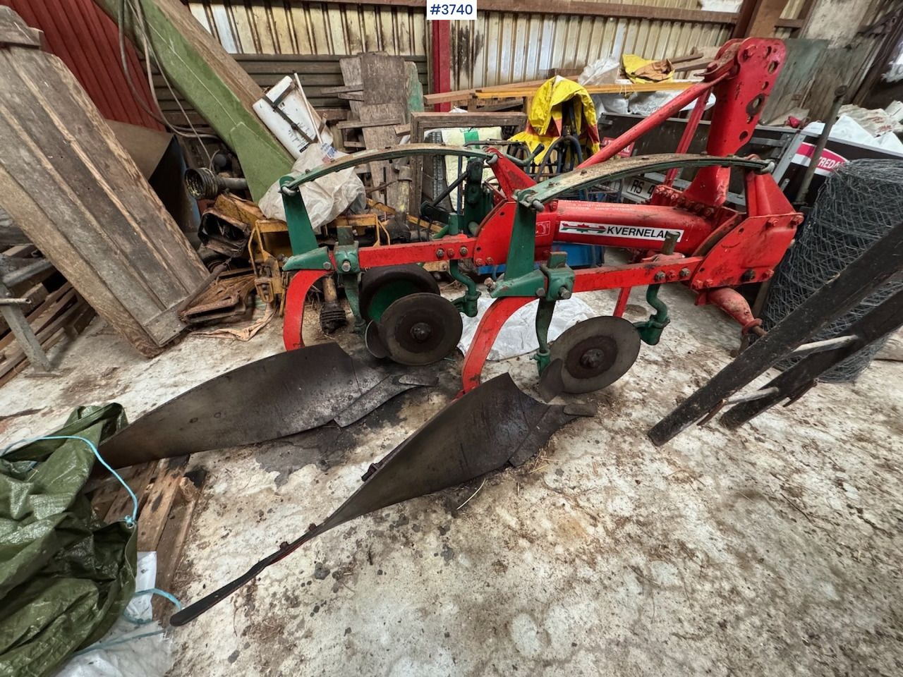 Kverneland 2 furrow plough - Maaharimisseadmed: pilt 1 Kverneland 2 furrow plough - Maaharimisseadmed: pilt 1
