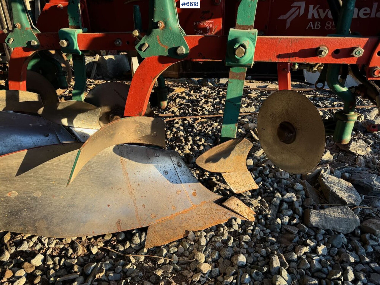 Maaharimisseadmed Kverneland AB 85 Dough plough: pilt 12 Maaharimisseadmed Kverneland AB 85 Dough plough: pilt 12