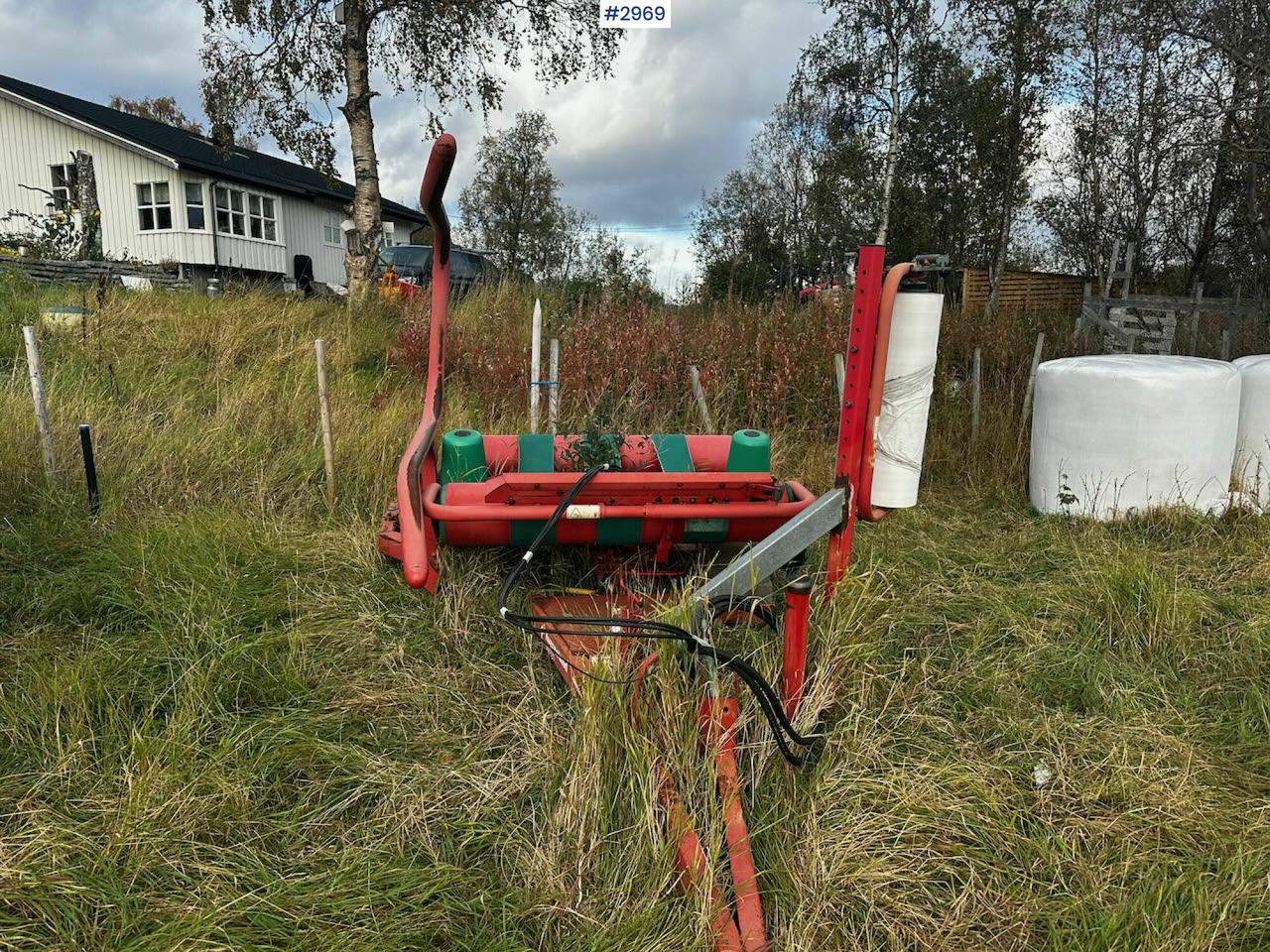 Kverneland UN 7335 round bale packs - Kaarutusseadmed: pilt 2 Kverneland UN 7335 round bale packs - Kaarutusseadmed: pilt 2