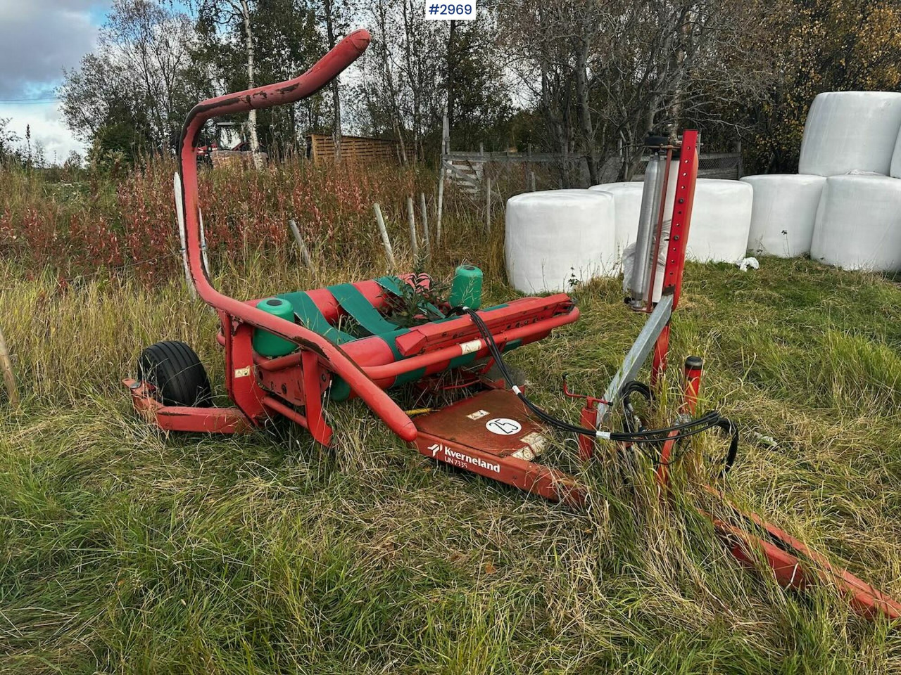 Kverneland UN 7335 round bale packs - Kaarutusseadmed: pilt 3 Kverneland UN 7335 round bale packs - Kaarutusseadmed: pilt 3