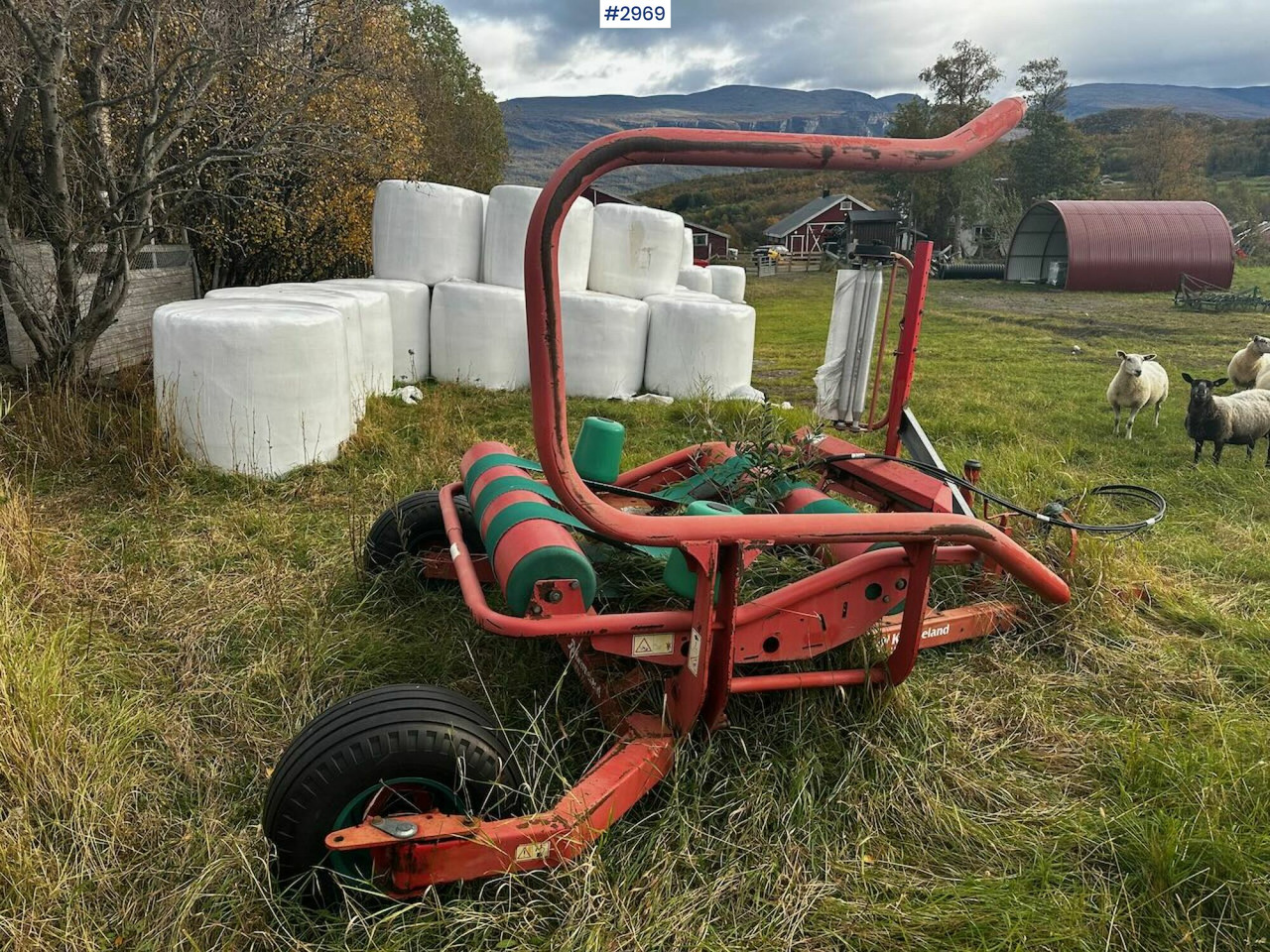 Kverneland UN 7335 round bale packs - Kaarutusseadmed: pilt 4 Kverneland UN 7335 round bale packs - Kaarutusseadmed: pilt 4