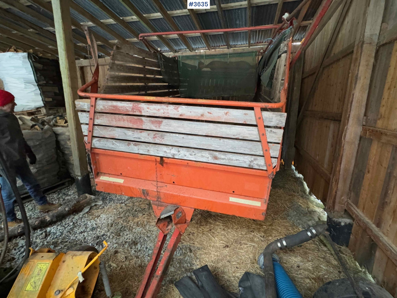 Kverneland UN7000 unloading trailer - Kaarutusseadmed: pilt 2 Kverneland UN7000 unloading trailer - Kaarutusseadmed: pilt 2