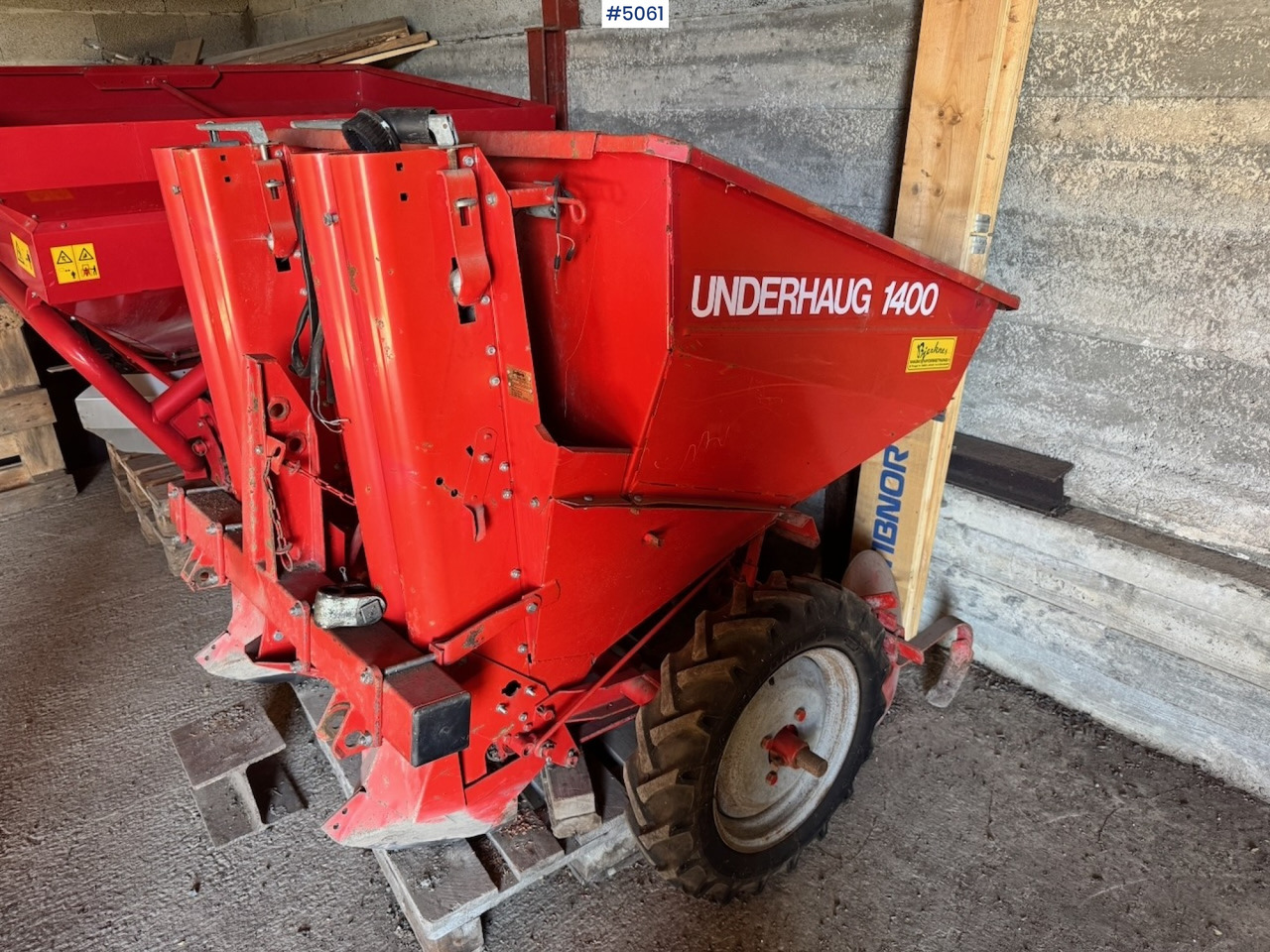 Kverneland Underhaug 1400 Potato picker - Maaharimisseadmed: pilt 1 Kverneland Underhaug 1400 Potato picker - Maaharimisseadmed: pilt 1