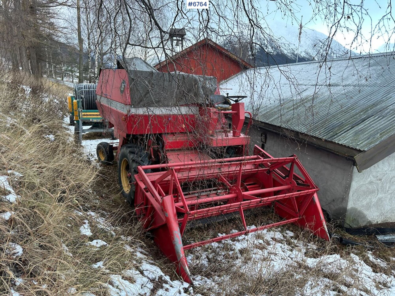 Massey-Ferguson 186-6 Combine harvester. - Kombain: pilt 2 Massey-Ferguson 186-6 Combine harvester. - Kombain: pilt 2