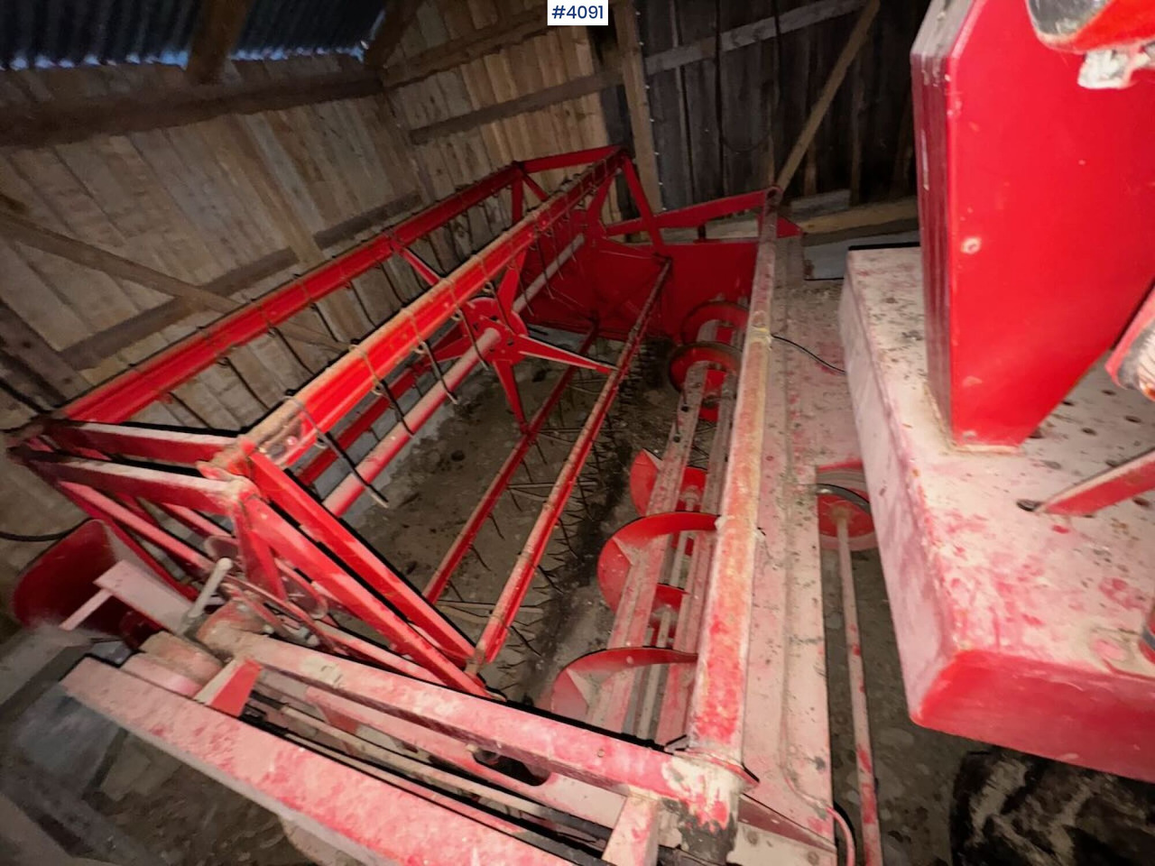 Massey Ferguson 187 Combine harvester - Kombain: pilt 2 Massey Ferguson 187 Combine harvester - Kombain: pilt 2
