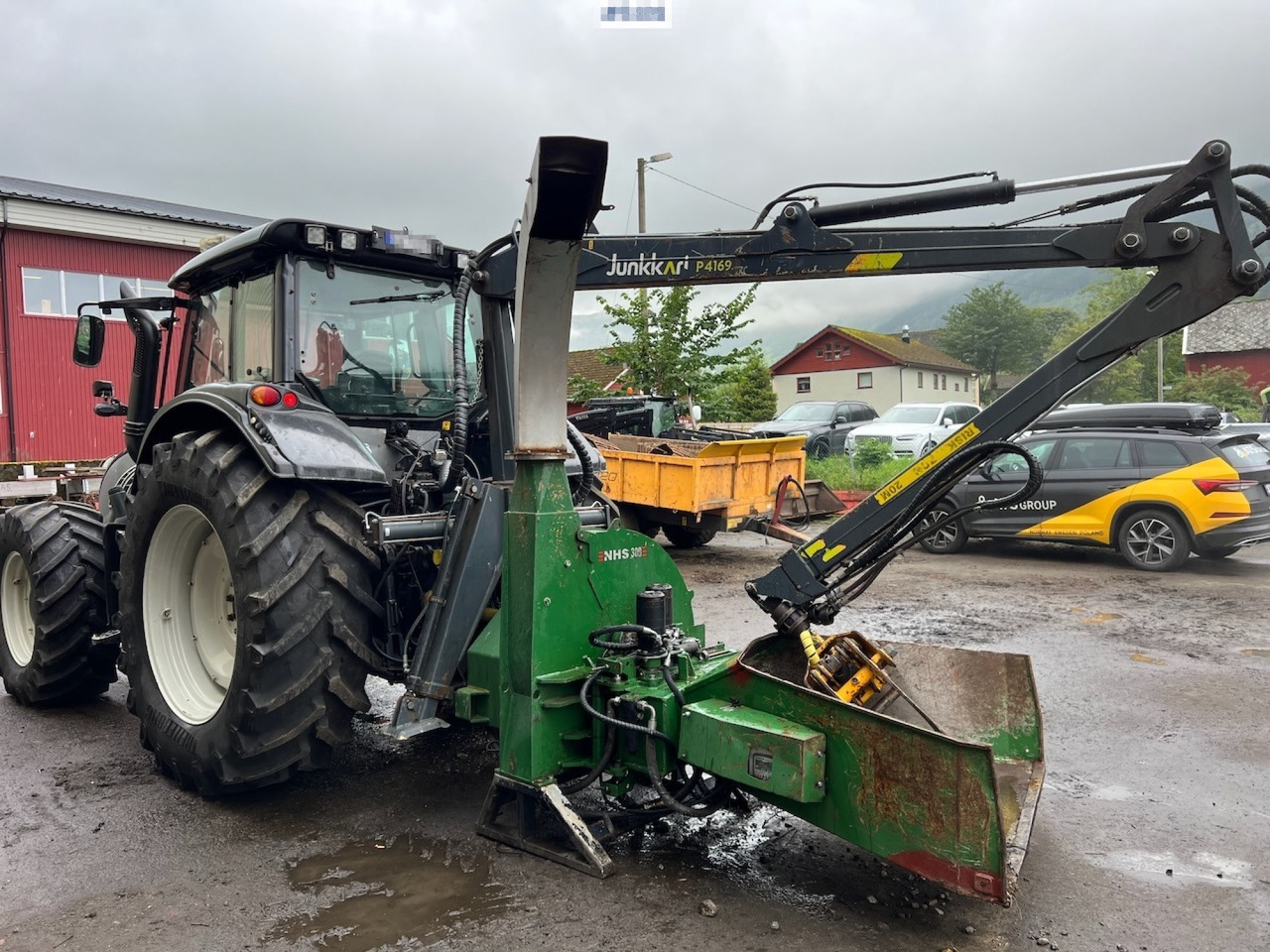 2015 NHS 300E chipper and 2015 Junkkari P4169 Crane - Metsandusseadmed: pilt 2 2015 NHS 300E chipper and 2015 Junkkari P4169 Crane - Metsandusseadmed: pilt 2