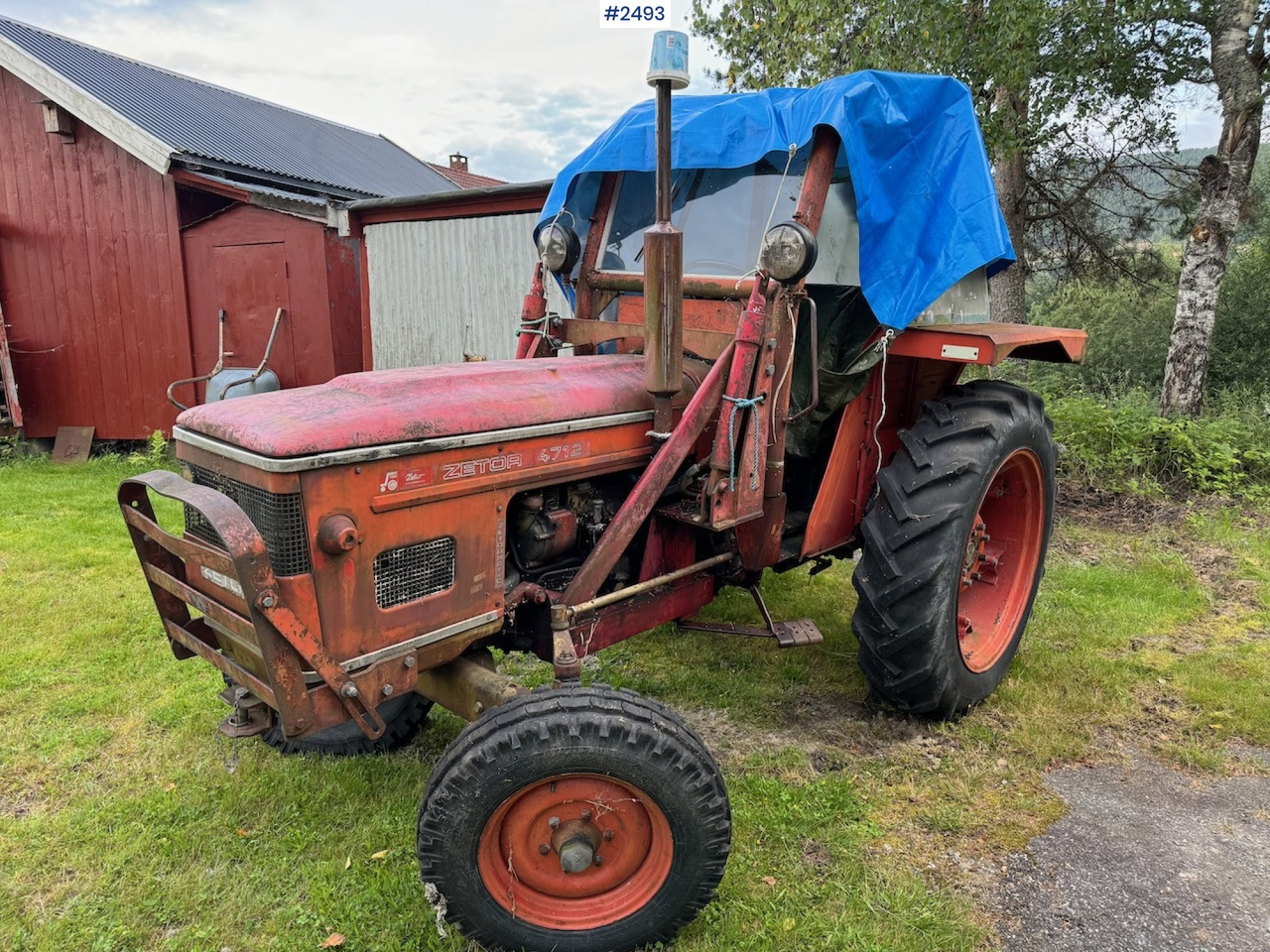 Traktor Zetor 4712: pilt 1
