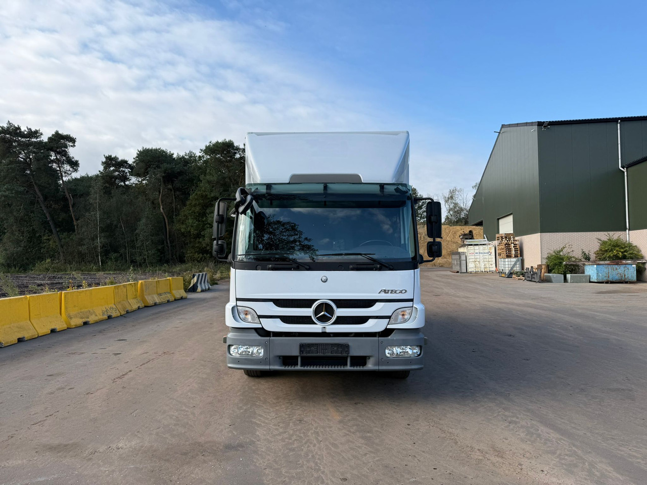 Mercedes Atego 1224 - Kasti veoauto: pilt 4 Mercedes Atego 1224 - Kasti veoauto: pilt 4