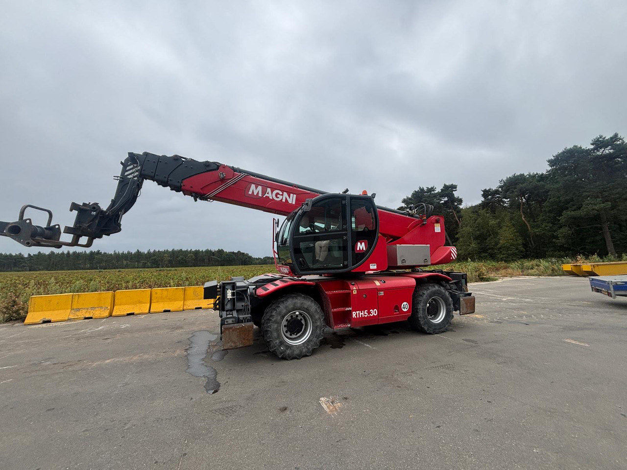 Magni RTH5.30 - Autokraana: pilt 1 Magni RTH5.30 - Autokraana: pilt 1