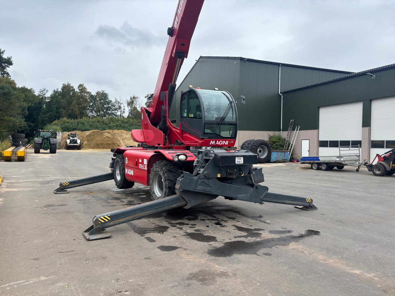 Magni RTH5.30 - Autokraana: pilt 2 Magni RTH5.30 - Autokraana: pilt 2