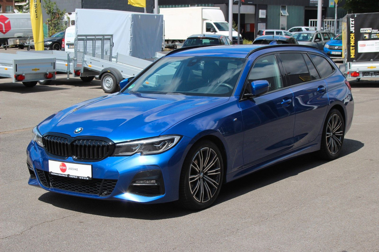 BMW 320 Touring d M Sport Laser Alcantara Harman Kar - Auto: pilt 4 BMW 320 Touring d M Sport Laser Alcantara Harman Kar - Auto: pilt 4