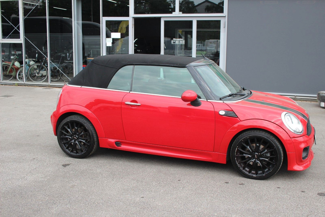 MINI COOPER Cabrio "Works Exterieur" Pepper 114tKM - Auto: pilt 3 MINI COOPER Cabrio "Works Exterieur" Pepper 114tKM - Auto: pilt 3