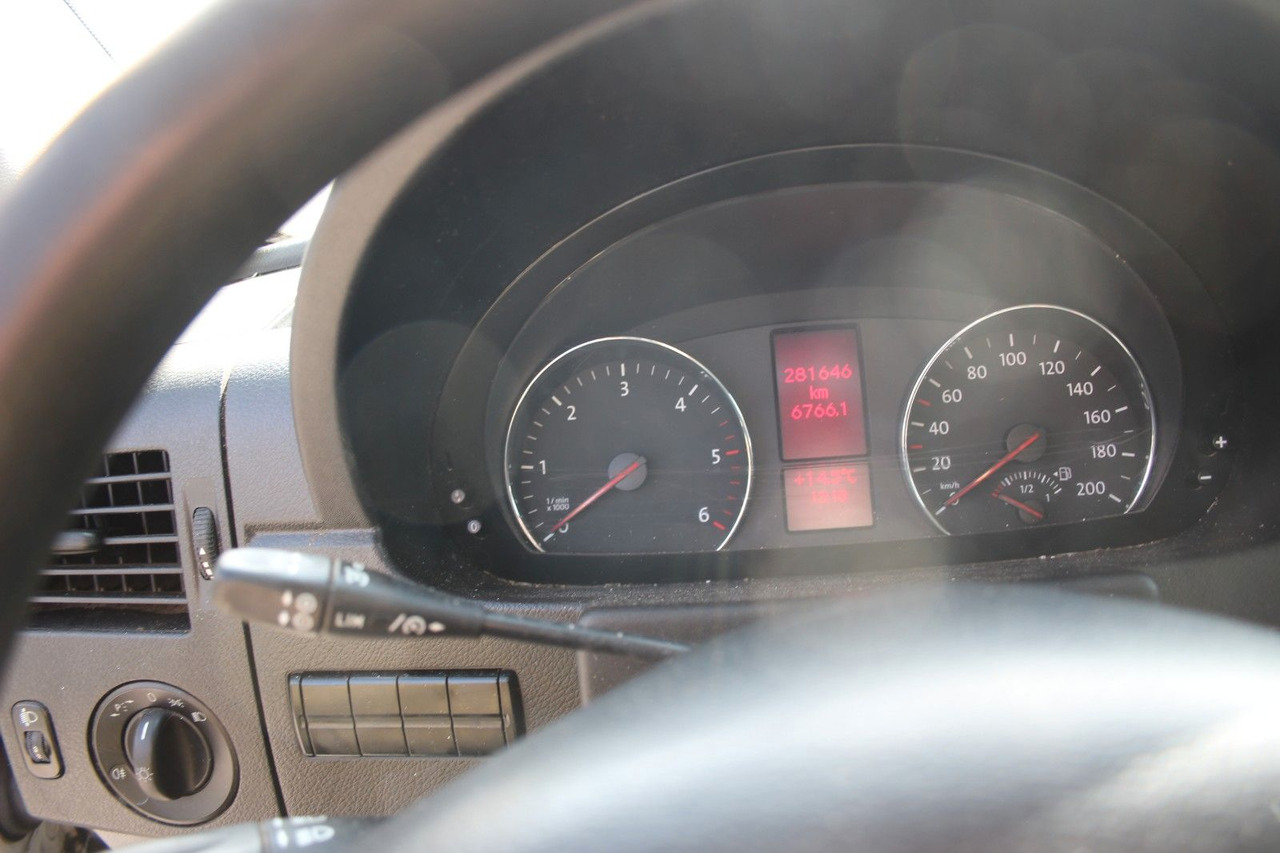 Tarbesõiduk külmik Volkswagen Crafter KÜHLUNG 35 L2H2 Hochdach: pilt 7