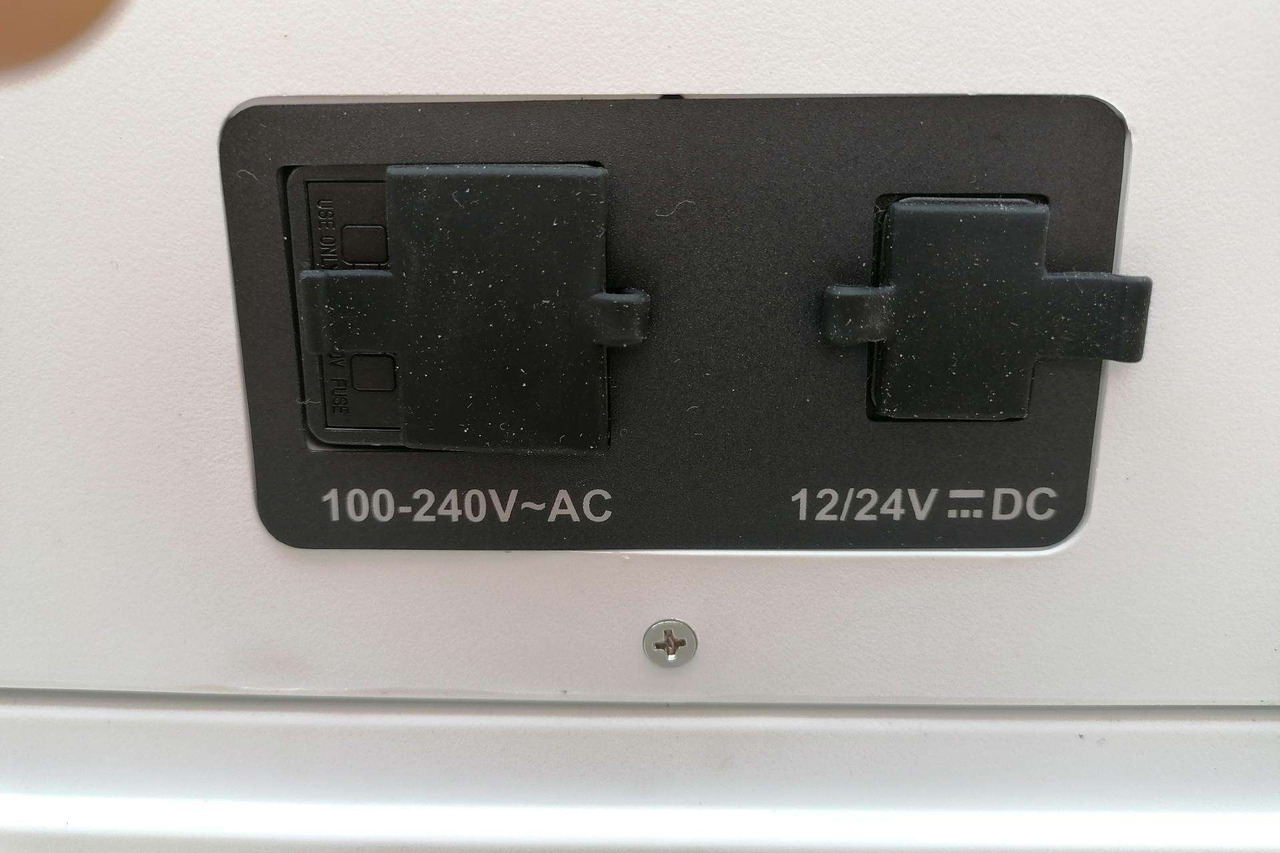 Fridge Dometic Waeco Mobicool 38L - Kabiin ja interjöör - Veoauto: pilt 5 Fridge Dometic Waeco Mobicool 38L - Kabiin ja interjöör - Veoauto: pilt 5