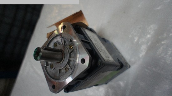 SIEMENS 1HU5040-OAF01 - Varuosa - Tööpink: pilt 4 SIEMENS 1HU5040-OAF01 - Varuosa - Tööpink: pilt 4