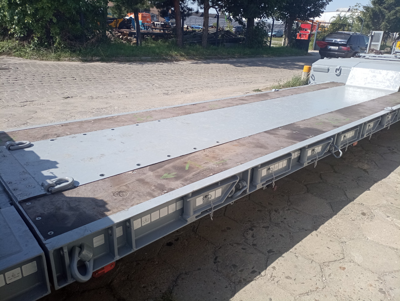 BERTOJA Tiefbett marki Bertoja 2-osie skrętne po kapitalnym remoncie - Madal platvormpoolhaagis: pilt 2 BERTOJA Tiefbett marki Bertoja 2-osie skrętne po kapitalnym remoncie - Madal platvormpoolhaagis: pilt 2